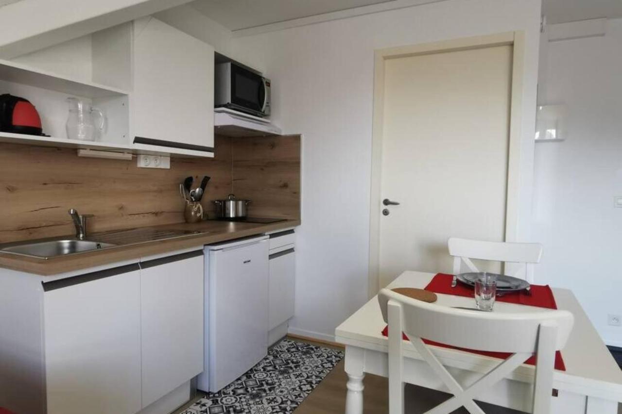 Studio 2 Pers Avec Acces Piscine Et Sauna Les Déserts Eksteriør bilde